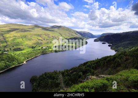 Vista estiva sul Thirlmere Reservoir, Allerdale; Lake District National Park, Cumbria, Inghilterra, Regno Unito Foto Stock