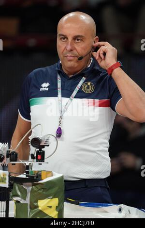 Perugia, Italia. 29th Dic, 2021. cesare stefano (arbitro legavolley) durante Sir Safety Conad Perugia vs Volley Verona, Volley Serie Italiana A Men Superleague Championship a Perugia, Italy, December 29 2021 Credit: Independent Photo Agency/Alamy Live News Foto Stock