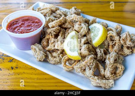 Fort ft. Pierce Florida The Inlet Grill ristorante di pesce fritto strisce di vongole salsa di limone Foto Stock