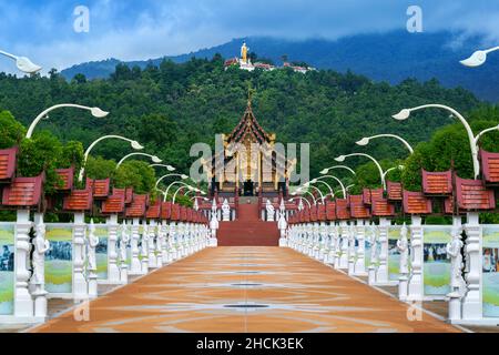 Ho kham luang stile tailandese settentrionale in Royal Flora ratchaphruek in Chiang Mai, Thailandia. Foto Stock