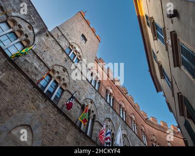 Palazzo Chigi-Saracini Palazzo Gotico Urbano a Siena, Toscana, Italia Foto Stock