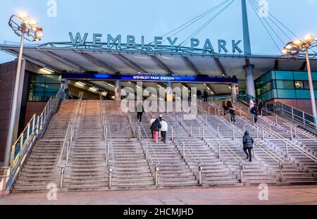 Stazione della metropolitana di Wembley Park, Londra, Regno Unito Foto Stock