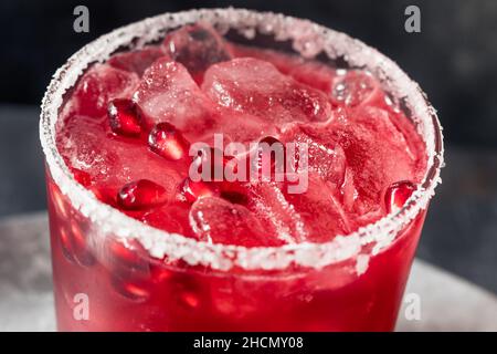 Cocktail Margarita Pomegranate festoso con Lime e Tequila Foto Stock