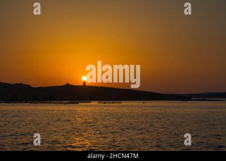 Torri ta 'Għajn Tuffieħa Beach, Malta, nel mese di agosto 2021 Foto Stock