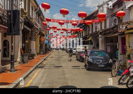 MALACCA, MALAYASIA - 19 MARZO 2018: Strada nel centro di Malacca Melaka, Malesia. Foto Stock