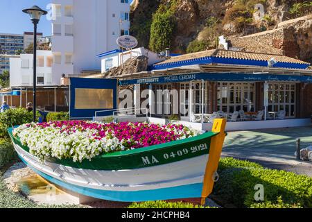 Ristorante fronte mare a Bajondillo Beach, Torremolinos, Spagna Foto Stock