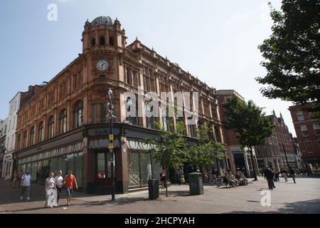 Il negozio di abbigliamento Zara sulla High Street a Nottingham, nel Regno Unito Foto Stock