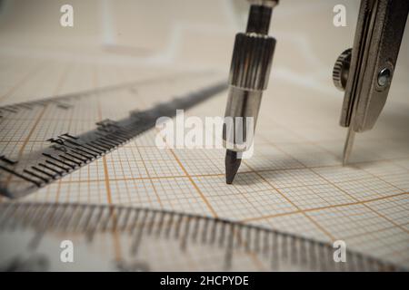 Geometria , matematica, insieme di oggetti matematici macro shot , equipaggiamento geometrico close up Foto Stock