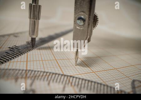 Geometria , matematica, insieme di oggetti matematici macro shot , equipaggiamento geometrico close up Foto Stock