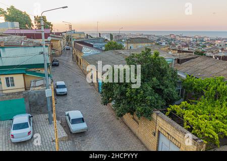 Skyline di Derbent nella Repubblica di Dagestan, Russia Foto Stock