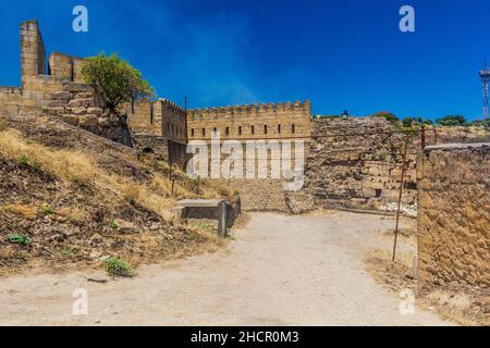 Mura della fortezza di Naryn-Kala a Derbent nella Repubblica di Dagestan, Russia Foto Stock