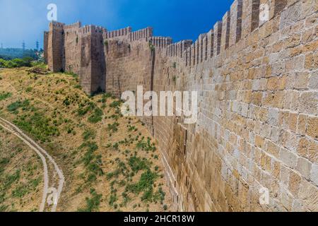 Mura della fortezza di Naryn-Kala a Derbent nella Repubblica di Dagestan, Russia Foto Stock