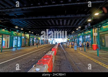 Sotto il ponte della stazione centrale di Glasgow - Argyle Street nel centro della città - Glasgow, Scozia, Regno Unito - 23rd luglio 2021 Foto Stock