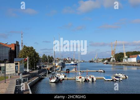 Canale commerciale Liepaja nella Lettonia occidentale Foto Stock