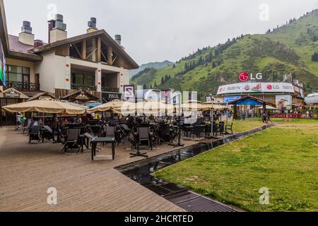 ALMATY, KAZAKHSTAN - 29 LUGLIO 2018: Stazione sciistica di Shymbulak Chimbulak in estate vicino ad Almaty. Foto Stock