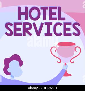 Caption Conceptual Hotel servizi, Internet Concept servizi di un alloggio e alloggio casa Man Holding Trophy Cup Up High Celebrat Foto Stock