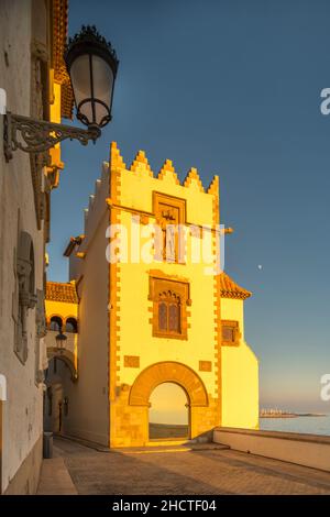 LUNGOMARE MUSEO DE MARICEL CALLE DE FONOLLAR SITGES COSTA DORADA CATALOGNA SPAGNA Foto Stock