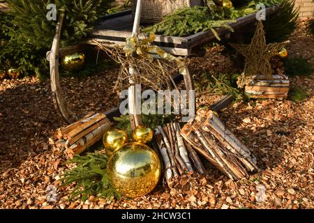 Vaduz, Liechtenstein, 6 dicembre 2021 bella presentazione deco di natale nel centro della città Foto Stock