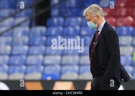 Londra, Regno Unito. 02nd Jan 2022. Londra, Regno Unito. 01st Jan 2022. 1st gennaio 2022: Selhurst Park, Crystal Palace, Londra, Inghilterra; calcio della Premier League, Crystal Palace Versus West Ham; West Ham United Manager David Moyes ispeziona il pitch Credit: Action Plus Sports Images/Alamy Live News Credit: Action Plus Sports Images/Alamy Live News Credit: Action Plus Sports Images/Alamy Live News Foto Stock