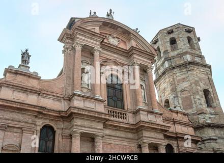 La Basilica di San Prospero è un'antica chiesa situata nel centro di Reggio Emilia, Emilia Romagna Foto Stock
