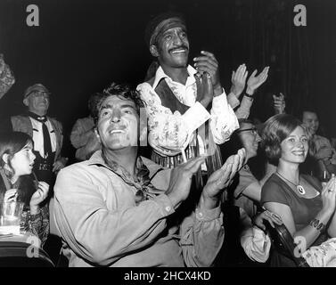 Credito di Dean Martin e Sammy Davis Jr. Circa 1960: Ralph Dominguez/MediaPunch Foto Stock