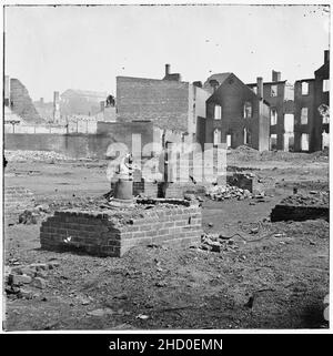 Richmond, Virginia edifici in rovina nel quartiere bruciato; un altro punto di vista Foto Stock