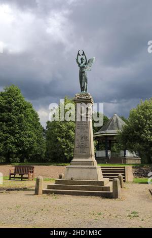 The Boer War Memorial, Castle Park, Ullswater Road, Penrith, Eden, Penrith, Cumbria, Inghilterra, Regno Unito Foto Stock