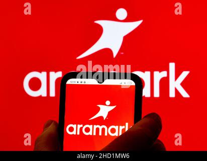 In questa foto è mostrato il logo di Aramark Corporation visualizzato sullo smartphone Foto Stock