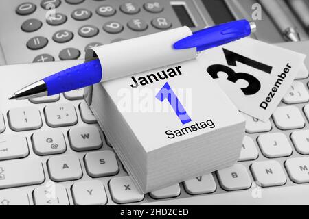 Calendario tedesco 2022 Sabato 1 gennaio e 2021 dicembre con tastiera PC Foto Stock