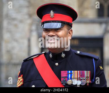 Colour Sergeant Lance Corporal Johnson Gedeon Beharry VC presso Westminster Abbey a Londra, Inghilterra, Regno Unito Foto Stock
