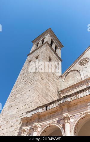 Spoleto, Italia. 06th ago 2019. Spoleto, Umbria, italia. Duomo Credit: Agenzia fotografica indipendente/Alamy Live News Foto Stock