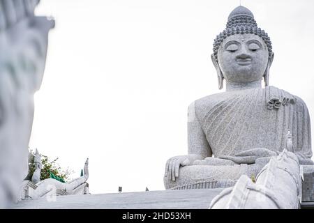 Grande statua del Buddha a Phuket. Foto Stock