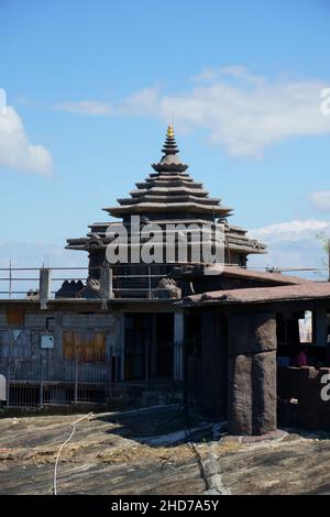 CHADAYAMANGALAM, KERALA, INDIA - 31 DICEMBRE 2021: Tempio di Jatayu Sreerama situato vicino alla scultura di Jatayu nel Centro della Terra di Jatayu. Foto Stock