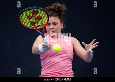 JASMINE PAOLINI (ITA) in azione al Melbourne Summer Set Qualificing 2022 di martedì 2022 gennaio, Melbourne Park Foto Stock