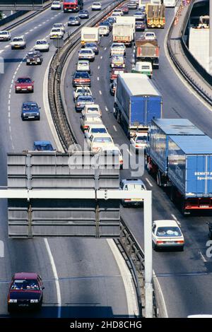 Archivi 80ies: Tunnel Fourvieres, punto di transito critico, distretto Perrache, Lione, Francia Centro-Orientale Foto Stock