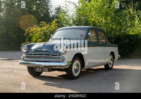 1959 Hillman Minx classica auto britannica per famiglie Foto Stock