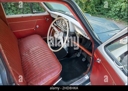 1959 Hillman Minx classica auto britannica per famiglie Foto Stock