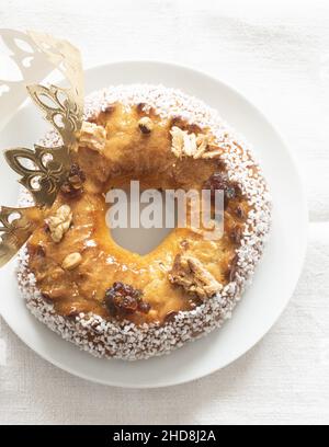 Francia, torta di Galette des Rois per la festa di Epiphanie Foto Stock