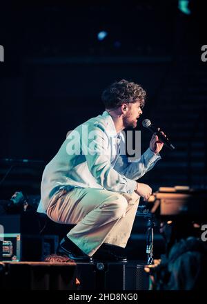 Tom Grennan si esibisce all'evento Hits radio Live di Liverpool Foto Stock