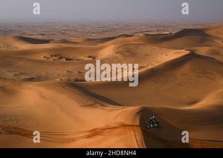 142 Svitko Stefan (svk), Slovnaft Rally Team, KTM 450 Rally Factory Replica, Moto, W2RC, in azione durante la tappa 3 del Dakar Rally 2022 tra al Qaysuma e al Qaysuma, il 4th 2022 gennaio ad al Qaysuma, Arabia Saudita - Foto: Eric Vargiolu/DPPI/LiveMedia Foto Stock