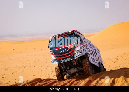 534 Bowens Igor (bel), Boerboom Ulrich (bel), Wade Syndiely (sen), Gregoor Racing Team, Iveco T-Way, T5 FIA Camion, in azione durante la tappa 3 del Rally Dakar 2022 tra al Qaysuma e al Qaysuma, il 4th 2022 gennaio ad al Qaysuma, Arabia Saudita - Foto: Frederic le Floc H/DPPI/LiveMedia Foto Stock