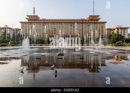 Shaanxi edificio del Governo popolare a Xi'an, Cina Foto Stock