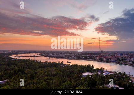 Vista aerea del centro di Can Tho, la città più grande del Delta del Mekong Foto Stock