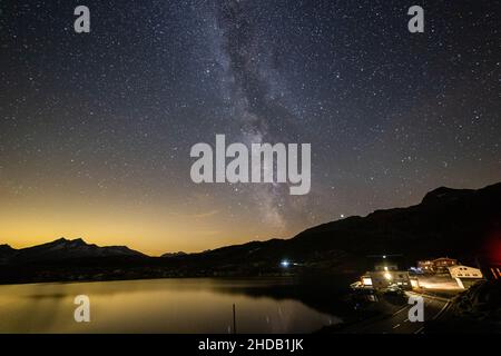 via lattea in svizzera passo grimsel Foto Stock