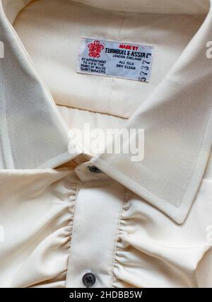 Turnbull and Asser, negozio di abbigliamento e magliette di lusso a Jermyn St e Bury St, St James, Londra; fondata nel 1885, con la Royal Warrant del Principe Carlo Foto Stock