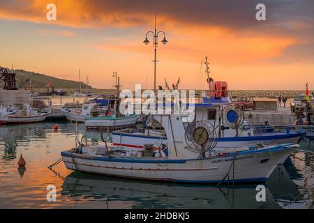 Boote, Fischerhafen, Castellammare del Golfo, Sizilien, Italien Foto Stock