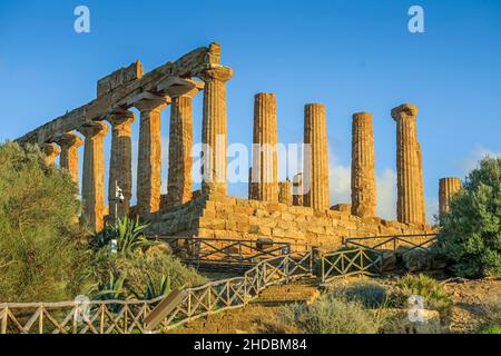 Tempel der Hera, archäologischer Park Valle dei Templi (tal der Tempel), Agrigent, Sizilien, Italien Foto Stock