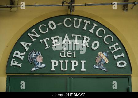 Teatro dei Pupi Franco Cuticchio, Palermo, Sizilien, Italien Foto Stock