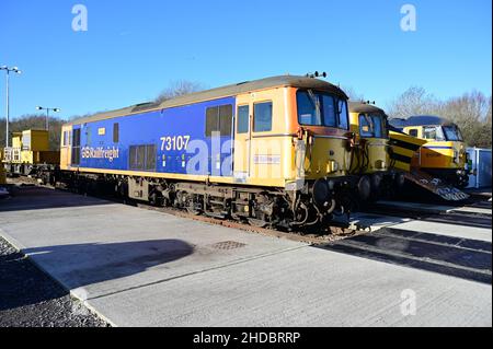 Una locomotiva di classe 73 'Tracy' presso il cantiere Tonbridge West nel kent. Foto Stock