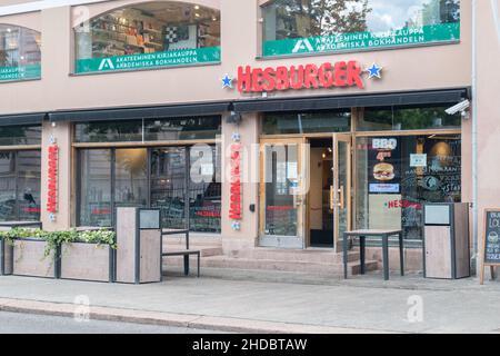 Turku, Finlandia - 6 agosto 2021: Ristorante Hesburger. Hesburger è la più grande catena di ristoranti di hamburger della Finlandia. Foto Stock